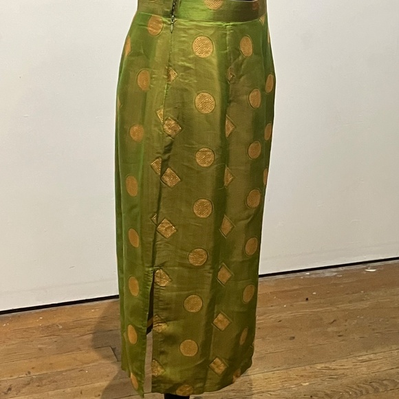 Green and Gold Silk Skirt - Picture 6 of 12